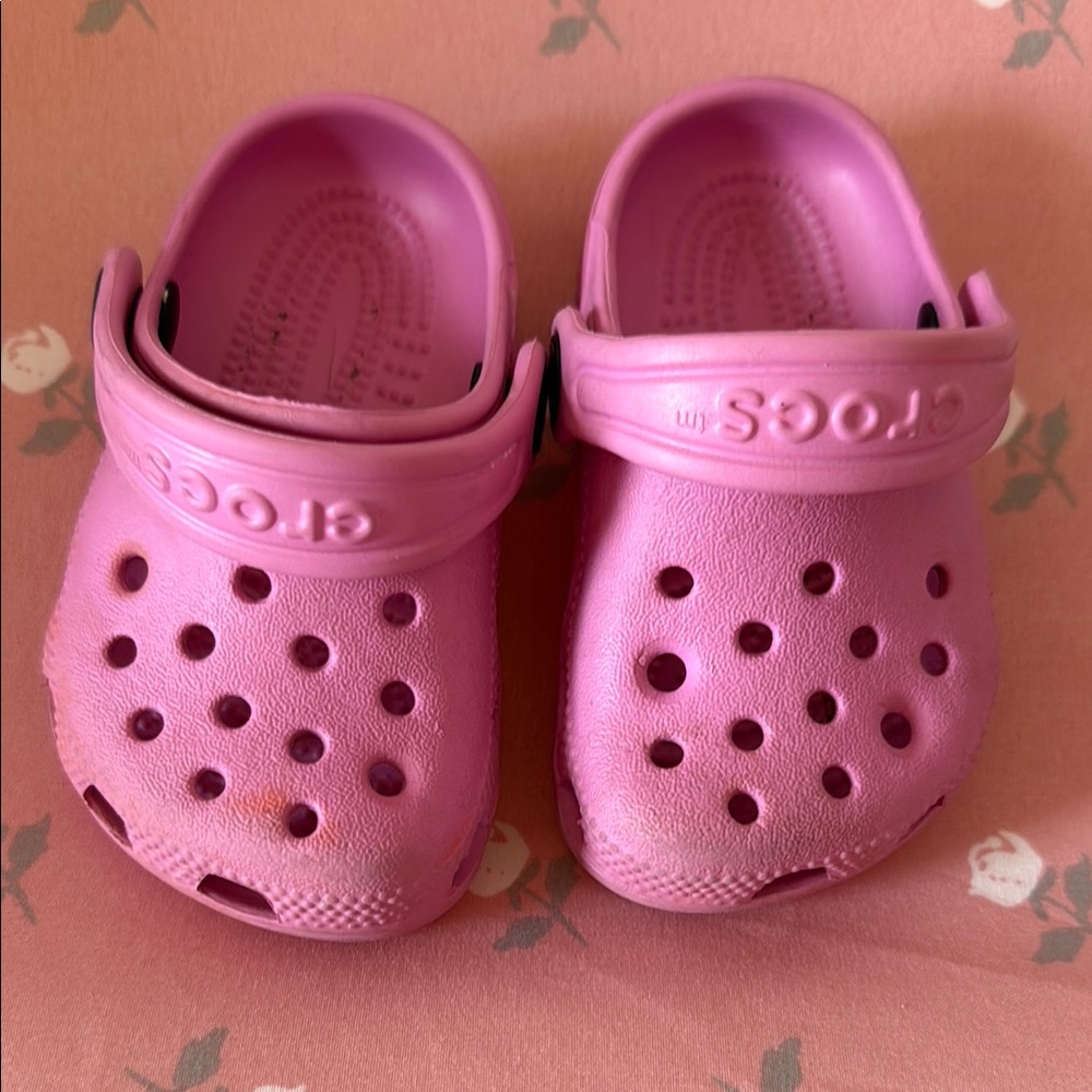 CROCS Kids Sandals - Vibrant Pink